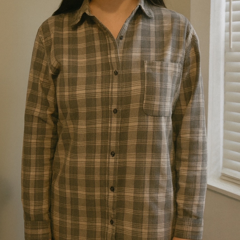 The North Face Gray Plaid Casual Shirt Women’s Size Medium